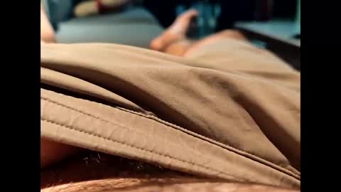 Snapshot of averagejoe2025 chatting on 03-02-25, 01:05 averagejoe2025 online show from 03-02-25, 01:05