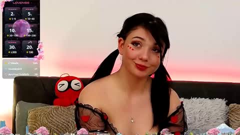 Snapshot of averywillow chatting on 02-13-25, 11:37 AveryWillow online show from 02-13-25, 11:37