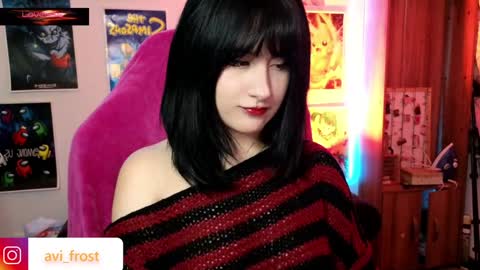 Snapshot of avi_frost chatting on 01-09-25, 08:55 Saraaaa independent model 3 online show from 01-09-25, 08:55