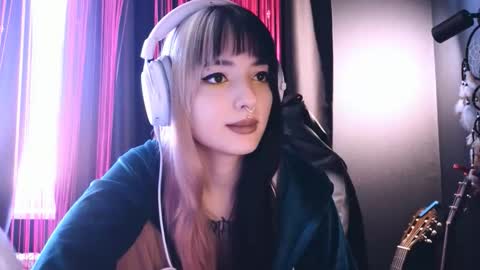 Avriel online show from 09-16-25, 04:24