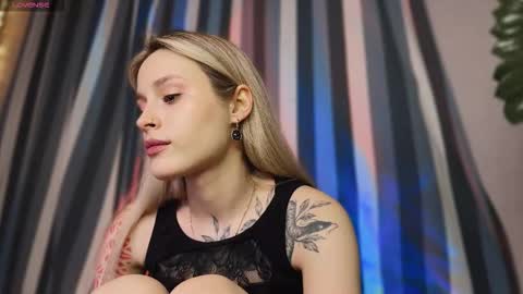 Aviva online show from 12-19-25, 07:10