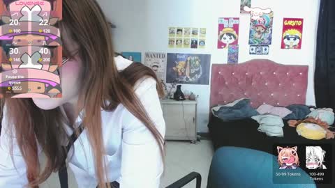 Snapshot of avril2809 chatting on 02-08-25, 02:36 Abril online show from 02-08-25, 02:36