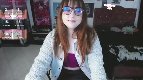 Snapshot of avril2809 chatting on 02-12-25, 02:35 Abril online show from 02-12-25, 02:35