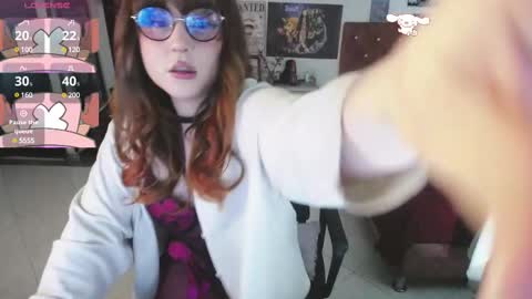 Snapshot of avril2809 chatting on 02-16-25, 02:53 Abril online show from 02-16-25, 02:53