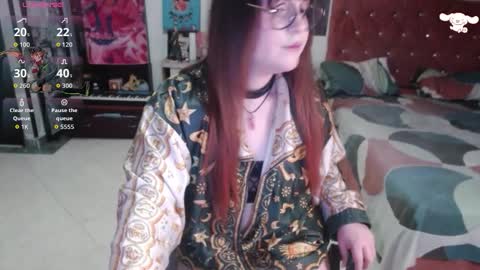Snapshot of avril2809 chatting on 10-03-25, 02:41 Abril online show from 10-03-25, 02:41