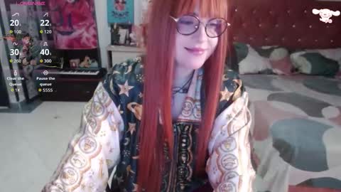 Snapshot of avril2809 chatting on 10-19-25, 03:40 Abril online show from 10-19-25, 03:40