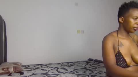 Snapshot of avril_lily chatting on 02-03-26, 07:35 Avril online show from 02-03-26, 07:35