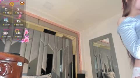 AVRIL online show from 03-12-25, 05:35