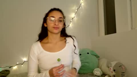 Avaia online show from 01-08-26, 03:31