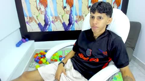 Axel online show from 09-30-25, 03:33