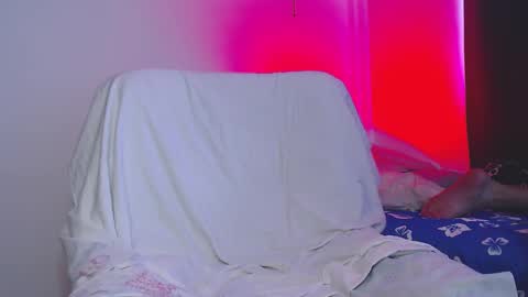 Snapshot of axel_7070 chatting on 10-28-25, 08:44 Independiente Model online show from 10-28-25, 08:44