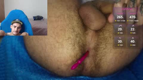 Snapshot of axel_ag chatting on 10-23-25, 03:33 Axel online show from 10-23-25, 03:33