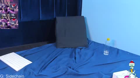 Snapshot of axel_cifer chatting on 12-13-24, 08:37 Axel cifer online show from 12-13-24, 08:37