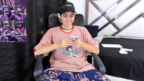 Snapshot of axel_cifer chatting on 02-04-25, 08:06 Axel cifer online show from 02-04-25, 08:06