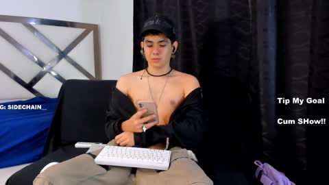 Snapshot of axel_cifer chatting on 03-07-25, 05:38 Axel cifer online show from 03-07-25, 05:38