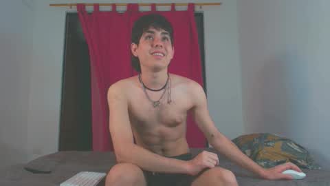 Snapshot of axel_cifer chatting on 11-10-25, 04:22 Axel cifer online show from 11-10-25, 04:22