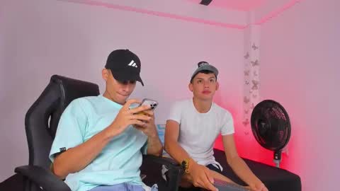 Snapshot of axel_cody_ chatting on 11-17-25, 07:19 AXEL online show from 11-17-25, 07:19