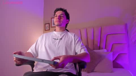 Snapshot of axel_creed chatting on 03-02-26, 11:50 Yooung King online show from 03-02-26, 11:50