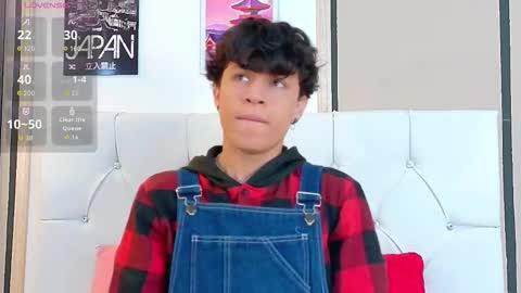 Axel Evanss online show from 11-17-25, 12:33