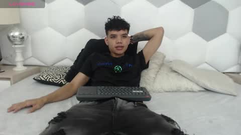 Snapshot of axel_forte chatting on 02-27-25, 12:34 Axel Forte online show from 02-27-25, 12:34