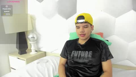 Snapshot of axel_forte chatting on 09-15-25, 01:00 Axel Forte online show from 09-15-25, 01:00