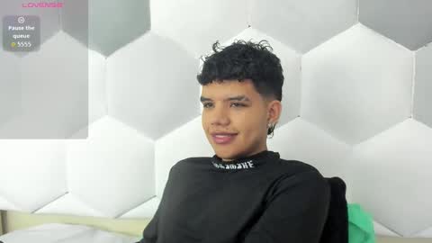 Snapshot of axel_forte chatting on 09-19-25, 01:12 Axel Forte online show from 09-19-25, 01:12