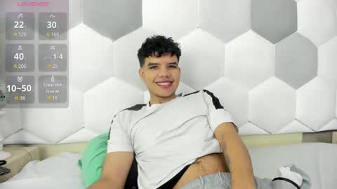 Snapshot of axel_forte chatting on 10-03-25, 12:46 Axel Forte online show from 10-03-25, 12:46