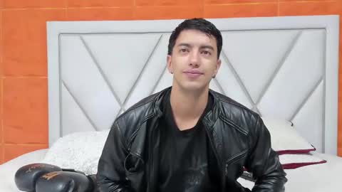 Snapshot of axel_hendrick chatting on 02-05-26, 12:43 axel_hendrick online show from 02-05-26, 12:43