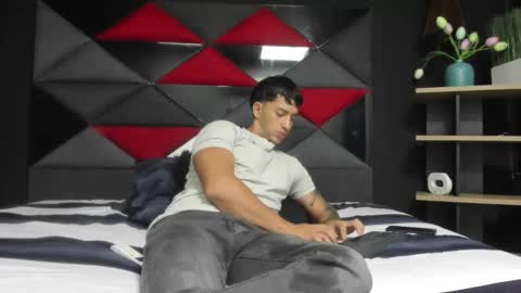 Snapshot of axel_hendrick chatting on 02-13-26, 11:50 axel_hendrick online show from 02-13-26, 11:50