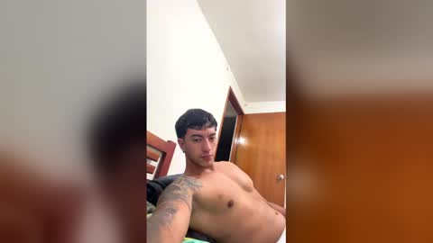 Snapshot of axel_hendrick chatting on 02-25-26, 03:27 axel_hendrick online show from 02-25-26, 03:27