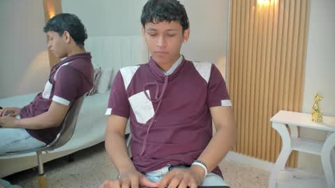 Alex online show from 10-12-25, 03:38