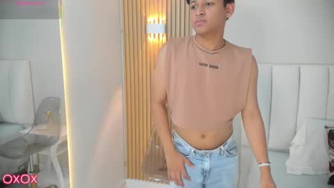 Alex online show from 10-17-25, 04:26