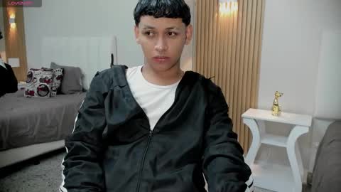 Alex online show from 11-18-25, 01:00