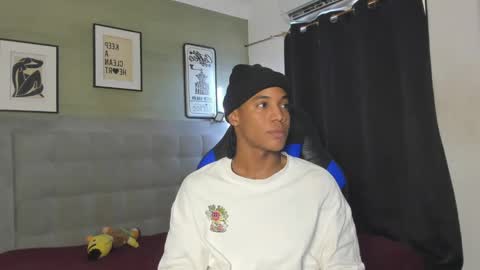 Snapshot of axel_silva3 chatting on 10-18-25, 12:28 AXEL SILVA online show from 10-18-25, 12:28