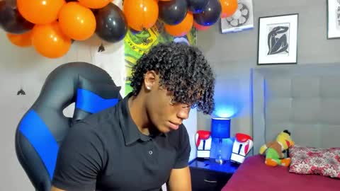 Snapshot of axel_silva3 chatting on 11-01-25, 12:29 AXEL SILVA online show from 11-01-25, 12:29