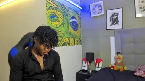 Snapshot of axel_silva3 chatting on 11-08-25, 12:38 AXEL SILVA online show from 11-08-25, 12:38