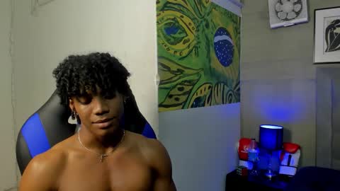 Snapshot of axel_silva3 chatting on 11-21-25, 12:32 AXEL SILVA online show from 11-21-25, 12:32