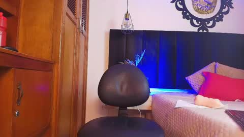     online show from 09-29-25, 08:13