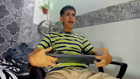 axel_strongx18 online show from 02-08-26, 01:36