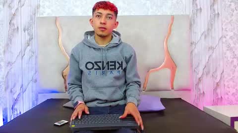 Snapshot of axel_tay1 chatting on 02-02-26, 12:48 AXEL online show from 02-02-26, 12:48