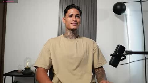 Agustin online show from 11-05-25, 08:53