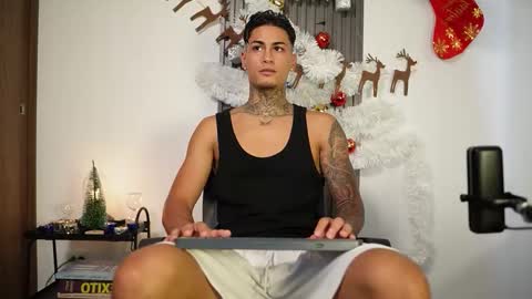 Agustin online show from 11-14-25, 08:51