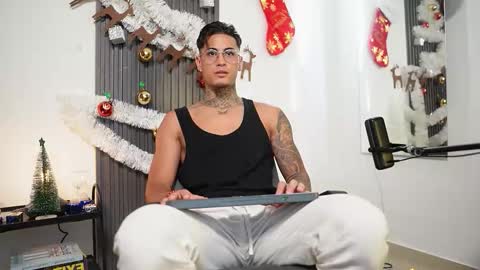 Agustin online show from 11-22-25, 09:47