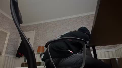 Snapshot of axelcolton chatting on 12-12-24, 10:56 AxelColton online show from 12-12-24, 10:56