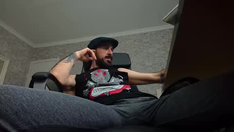 Snapshot of axelcolton chatting on 12-12-24, 02:11 AxelColton online show from 12-12-24, 02:11