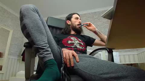 Snapshot of axelcolton chatting on 12-16-24, 10:08 AxelColton online show from 12-16-24, 10:08