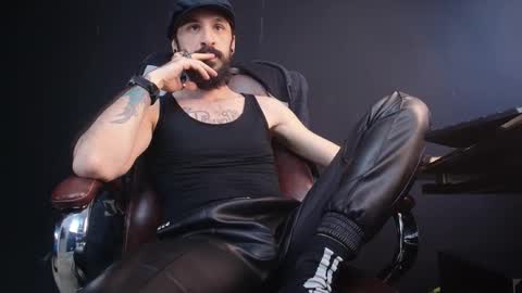 Snapshot of axelcolton chatting on 02-27-25, 10:04 AxelColton online show from 02-27-25, 10:04