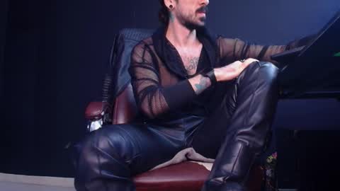 Snapshot of axelcolton chatting on 10-21-25, 10:27 AxelColton online show from 10-21-25, 10:27