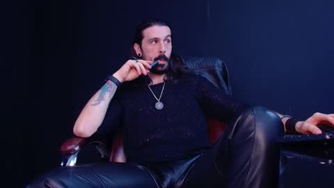 Snapshot of axelcolton chatting on 10-30-25, 11:11 AxelColton online show from 10-30-25, 11:11