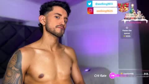 Snapshot of axelking13 chatting on 12-25-24, 12:48 Axel King online show from 12-25-24, 12:48